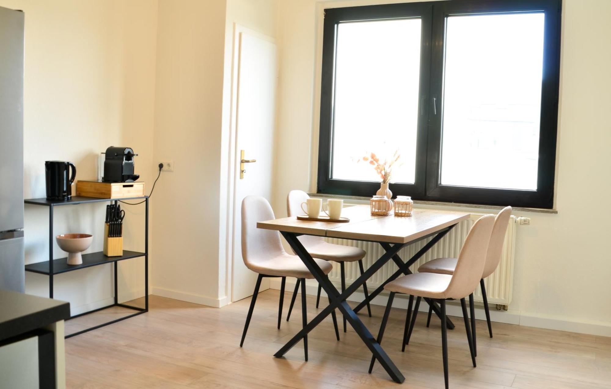Milpau Bottrop 2 - Modernes Und Zentrales Premium-Apartment Fuer 4 Personen Mit Queensize-Bett Und Einzelbetten - Netflix, Nespresso Und Smart-Tv Buitenkant foto