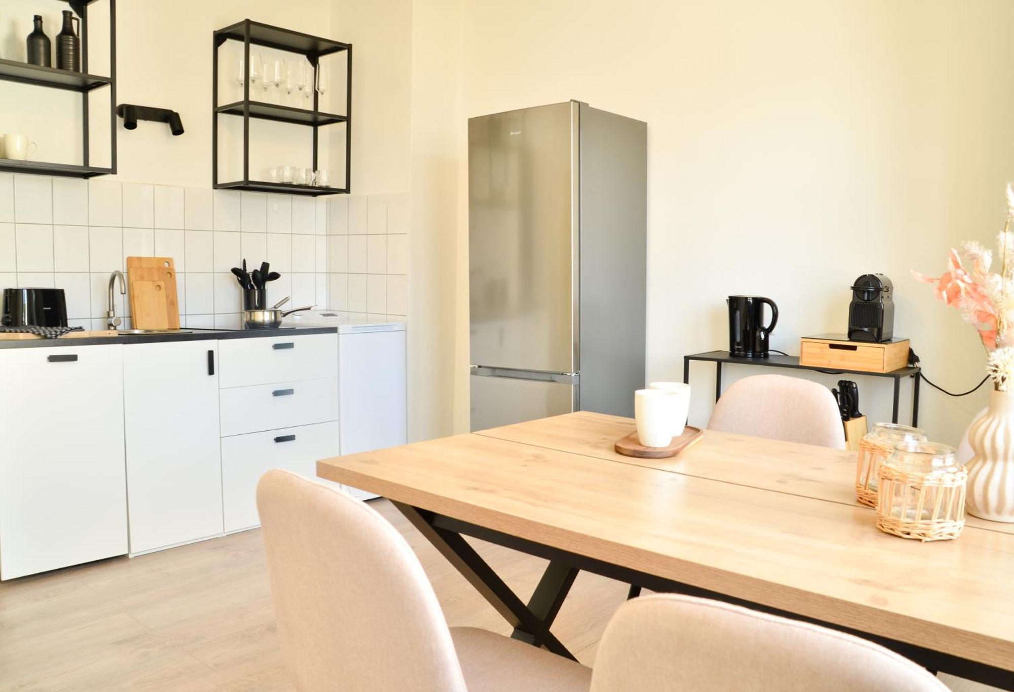 Milpau Bottrop 2 - Modernes Und Zentrales Premium-Apartment Fuer 4 Personen Mit Queensize-Bett Und Einzelbetten - Netflix, Nespresso Und Smart-Tv Buitenkant foto